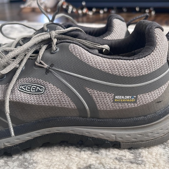 Keen Womans KeenDry Waterproof Shoes - Size 10 - Picture 3 of 8